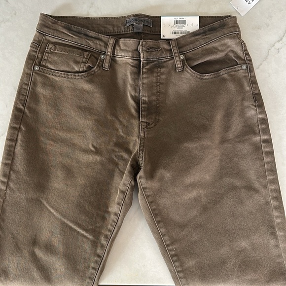 And Now This Men’s Macy’s slim fit tapered jeans - Picture 7 of 7